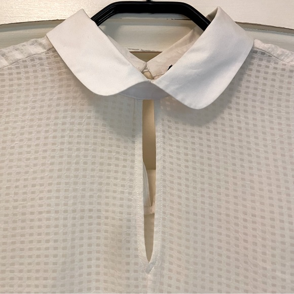 Sleeveless French Connection Blouse with Peter Pan Collar - Picture 2 of 6